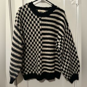 Women’s Double print sweater size medium medium
